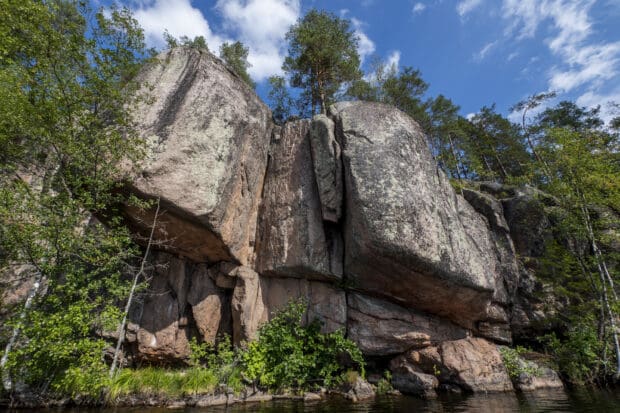 Iso-Vuorijärvi, näyttely